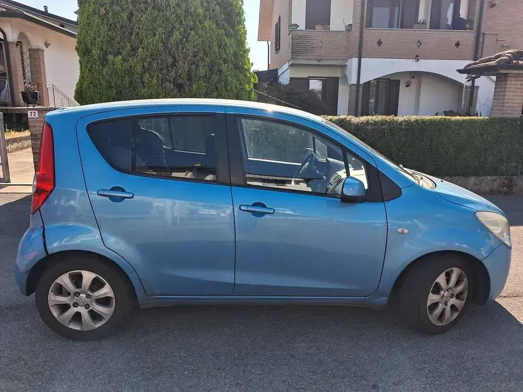 Usata Opel Agila Enjoy 68 CV (50 kW) 2008 Blu/azzurro Utilitaria