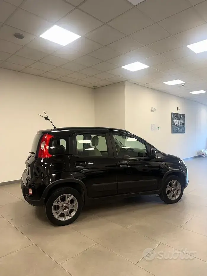 Usata Fiat Panda 4x4 S 75 CV (55 kW) 2013 Nero Utilitaria