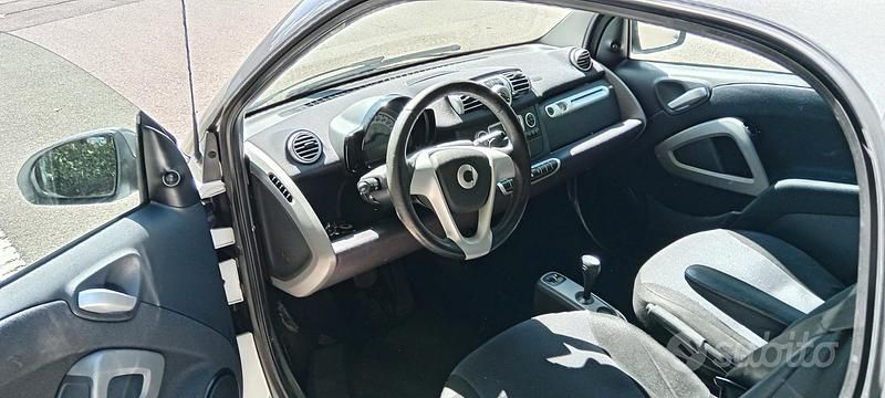 Usata Smart ForTwo Coupé 61 CV (44 kW) 2014 Utilitaria