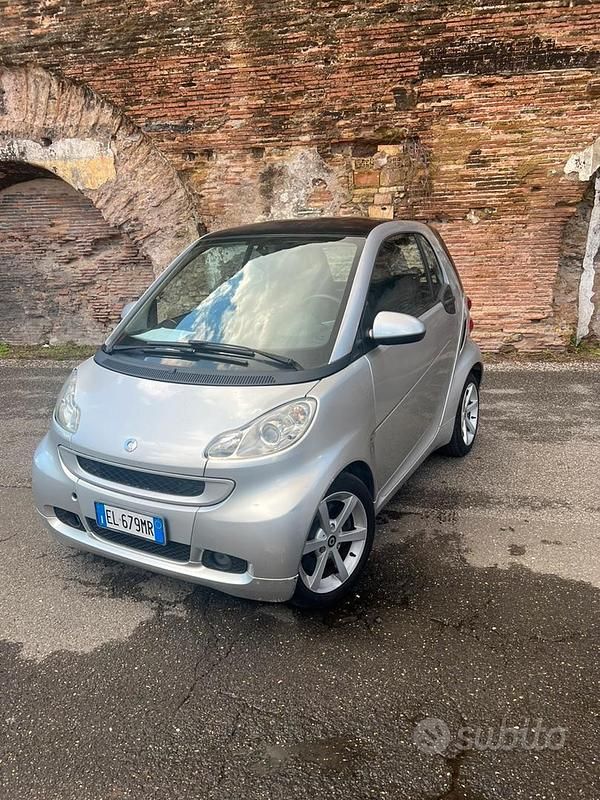 Grigio Usata 2012 Smart ForTwo Coupé Coupé | 5400 € (Buon prezzo) - Immagine 1/4