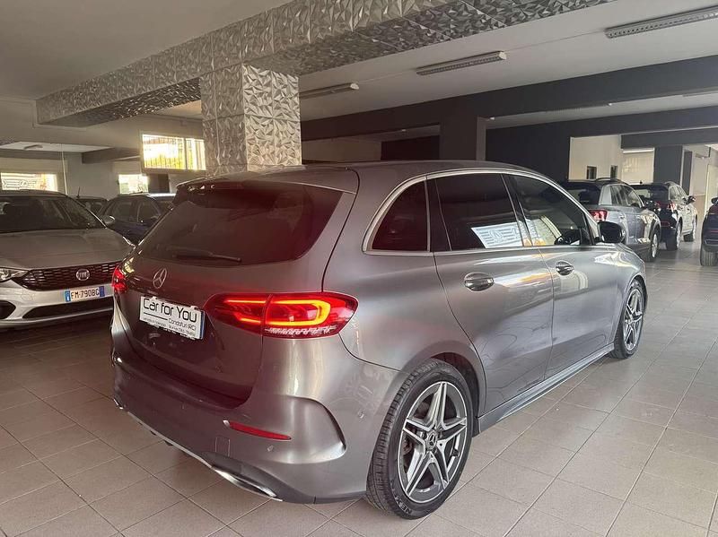 Usata Mercedes B200 Premium 150 CV (110 kW) 2019 Other Monovolume