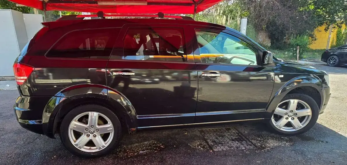 Usata Dodge Journey 140 CV (102 kW) 2009 Nero SUV