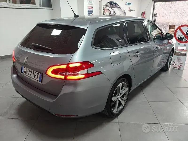 Usata Peugeot 308 S 131 CV (96 kW) 2020 Grigio Station wagon