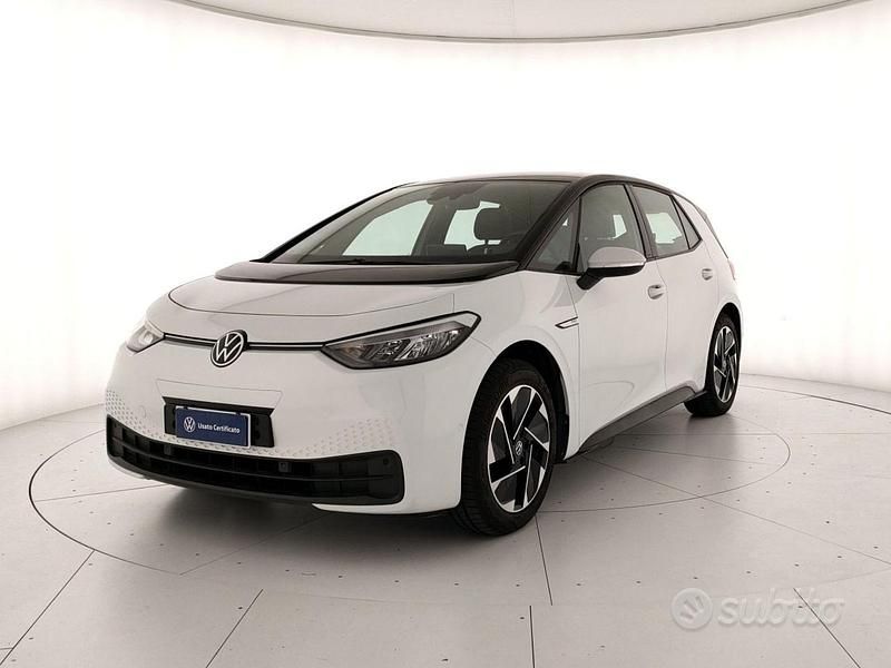 Usata VW ID.3 Pro Performance 150 kW (204 CV) 2022 Glacier white metallizzato ner Utilitaria