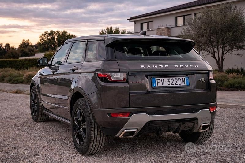 Usata Land Rover Range Rover evoque HSE 180 CV (132 kW) 2017 Grigio SUV