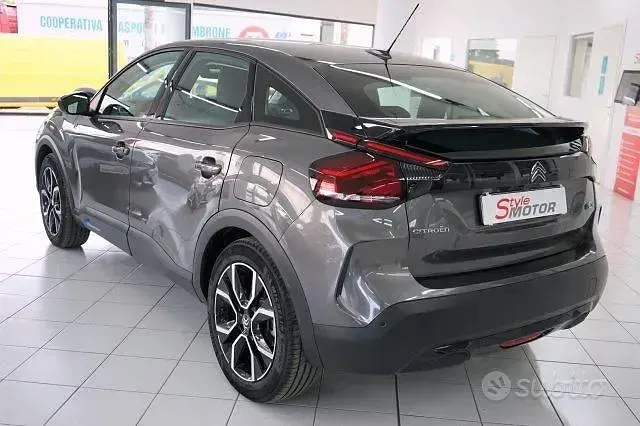 Usata Citroën e-C4 56 kW (77 CV) 2021 Grigio Berlina