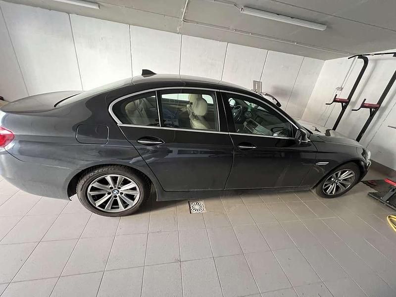 Usata BMW 530 Luxury Line 249 CV (183 kW) 2016 Berlina