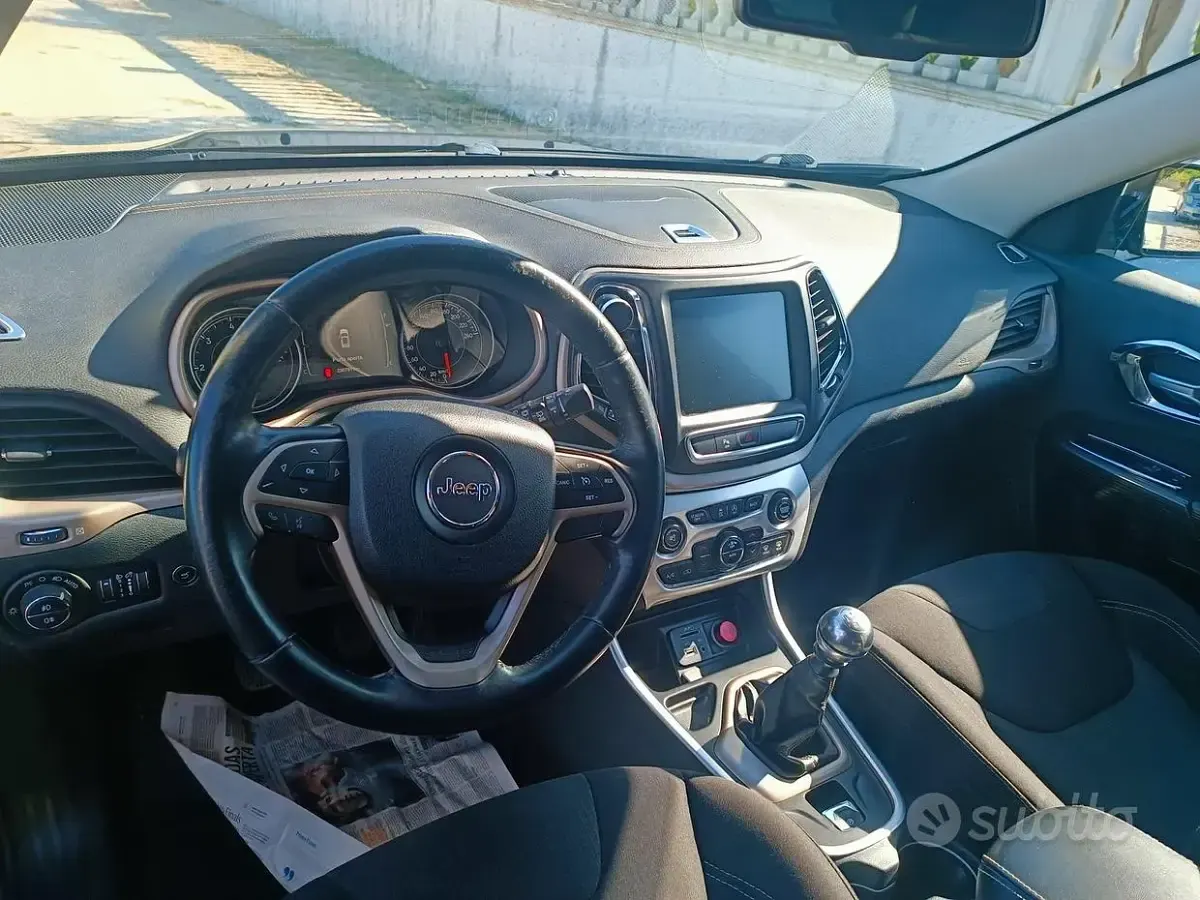 Usata Jeep Cherokee 140 CV (102 kW) 2016 Marrone SUV
