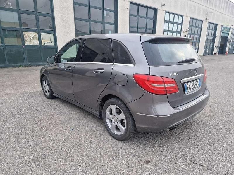 Usata Mercedes B180 Executive 122 CV (89 kW) 2012 Monovolume