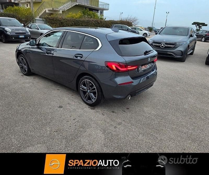 Usata BMW 116 Sport Line 116 CV (85 kW) 2020 Grigio Utilitaria