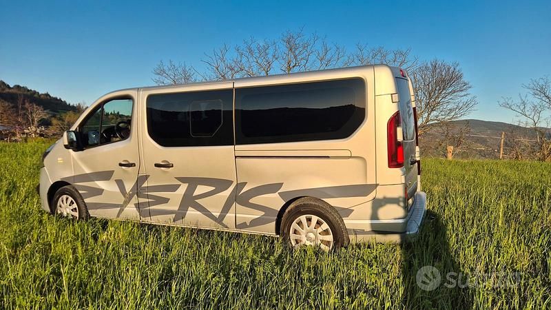 Usata Opel Vivaro 2015 Grigio Monovolume