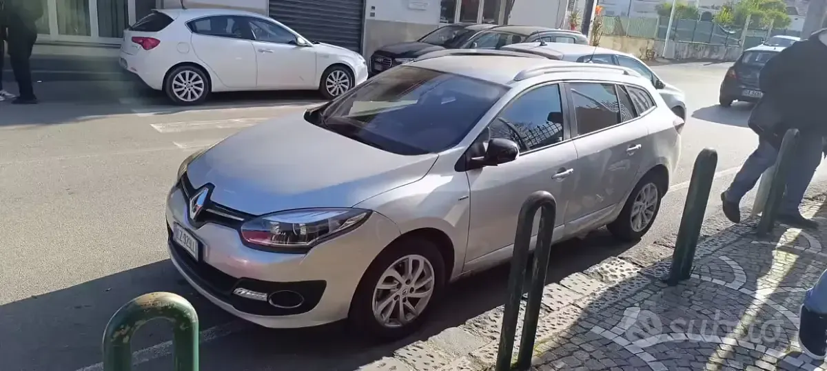 Usata Renault Mégane GrandTour 110 CV (80 kW) 2015 Grigio Station wagon