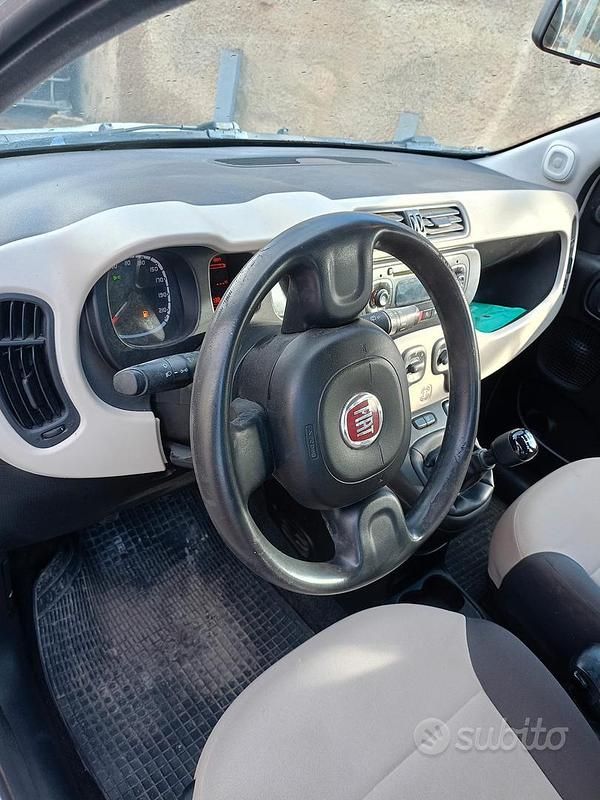 Usata Fiat Panda Easy 80 CV (58 kW) 2015 Bianco Utilitaria