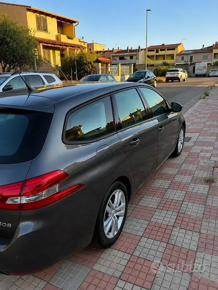 Usata Peugeot 308 SW Business-Line 131 CV (96 kW) 2021 Station wagon