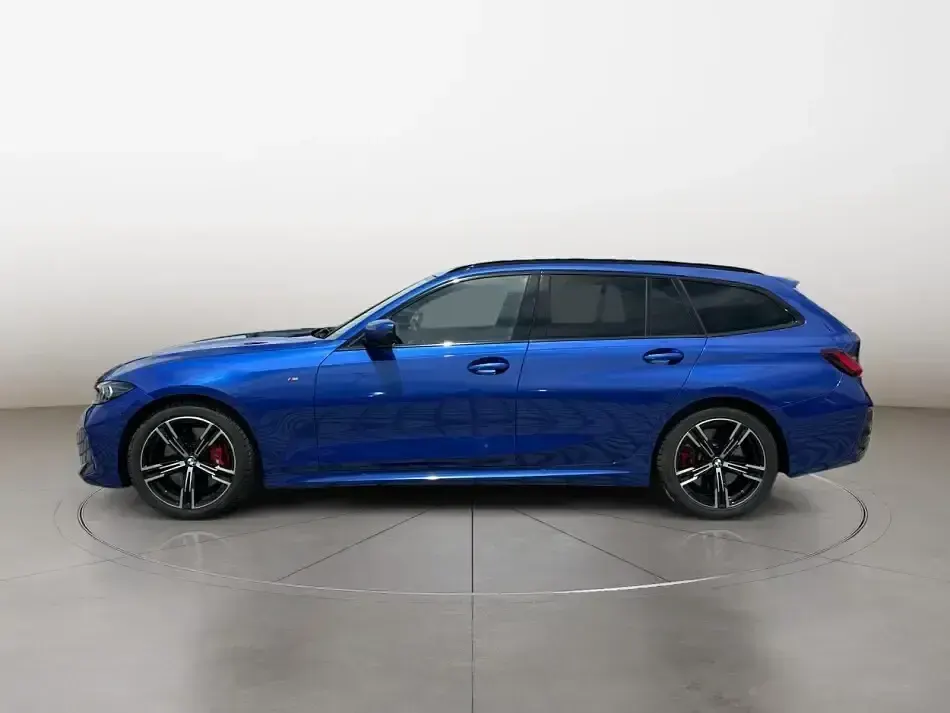 Usata BMW 330 M Sport 286 CV (210 kW) 2023 Blu Station wagon