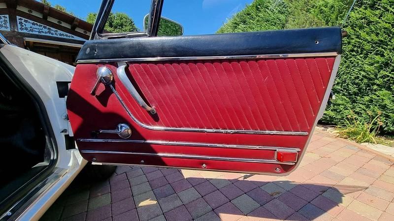 Usata Alfa Romeo Spider Veloce 131 CV (96 kW) 1973 Bianco Cabrio