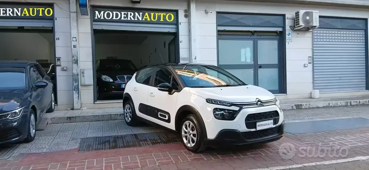 Usata Citroën C3 Shine 102 CV (75 kW) 2021 Bianco Utilitaria