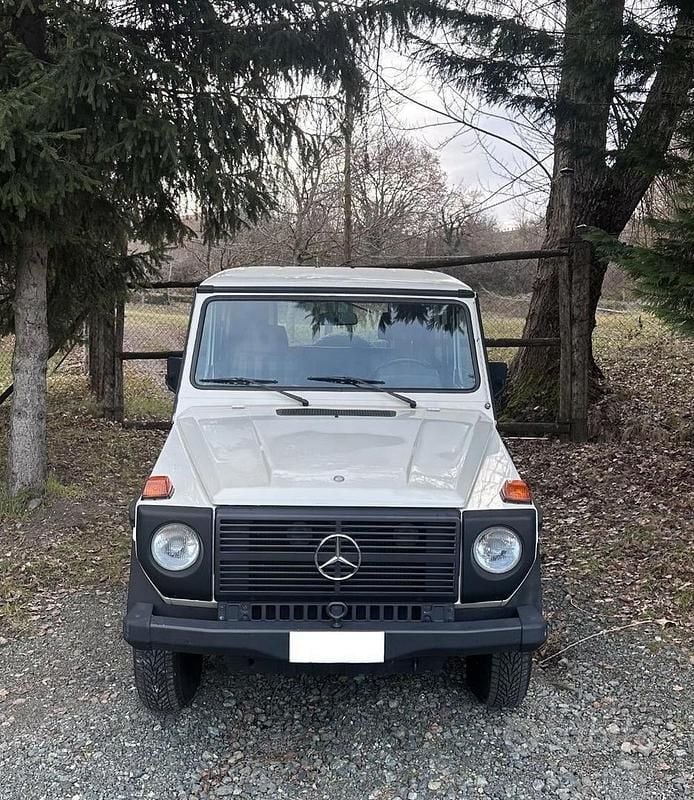 Usata Mercedes 200 109 CV (80 kW) 1988 SUV