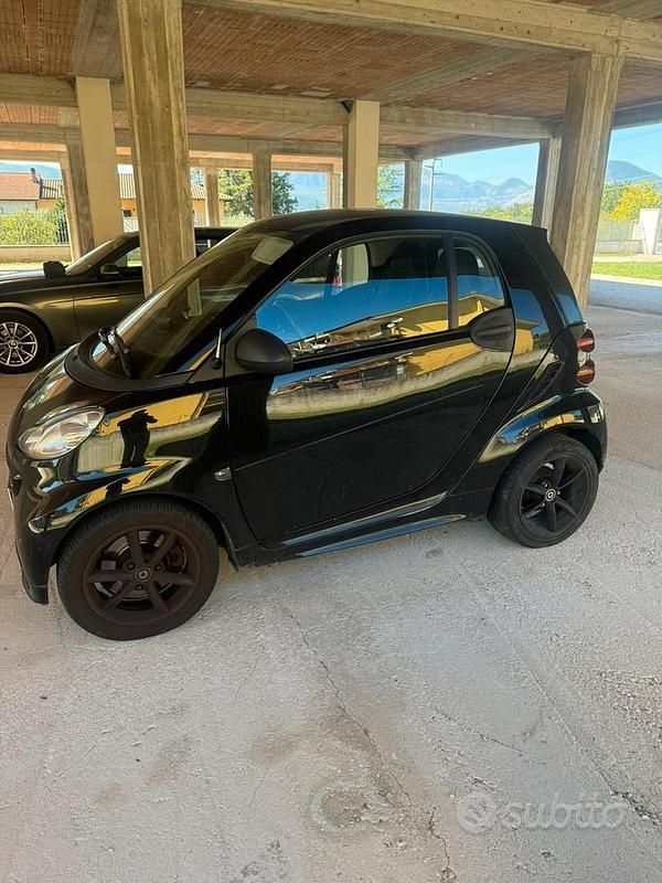 Usata Smart ForTwo Coupé 45 CV (33 kW) 2013 Utilitaria