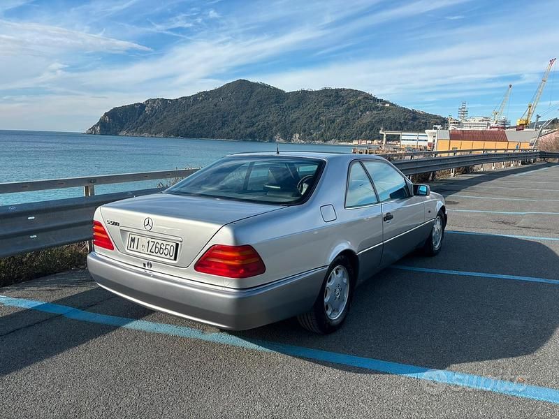 Usata Mercedes S500 320 CV (235 kW) 1993 Grigio Berlina