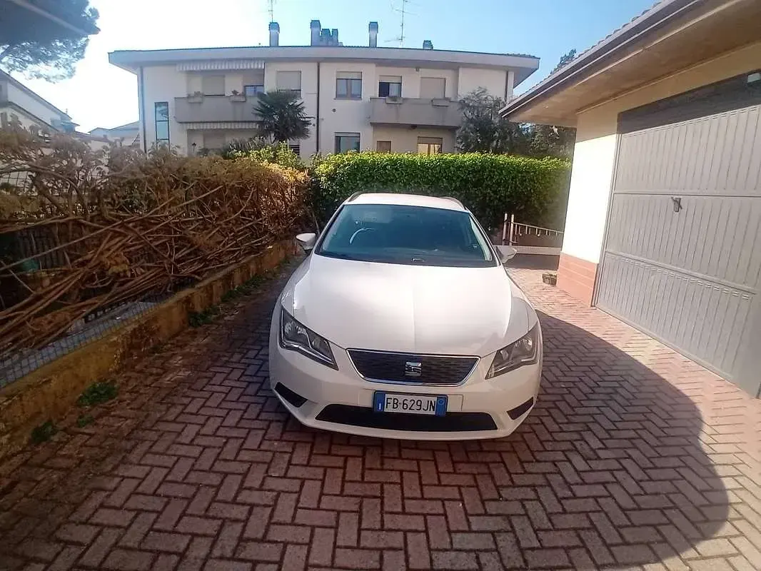 Usata Seat Leon ST Reference 110 CV (80 kW) 2015 Bianco Station wagon