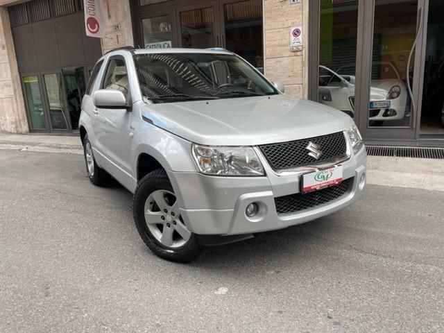 Usata Suzuki Grand Vitara 129 CV (94 kW) 2007 Argento SUV