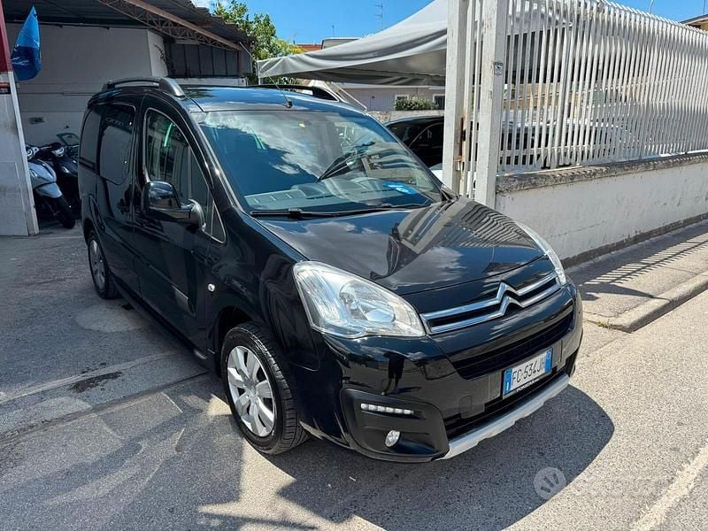 Usata Citroën Berlingo 100 CV (73 kW) 2016 Nero Monovolume