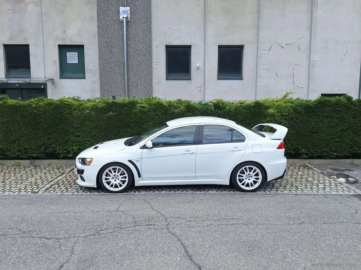 Usata Mitsubishi Lancer 295 CV (216 kW) 2009 Bianco Berlina