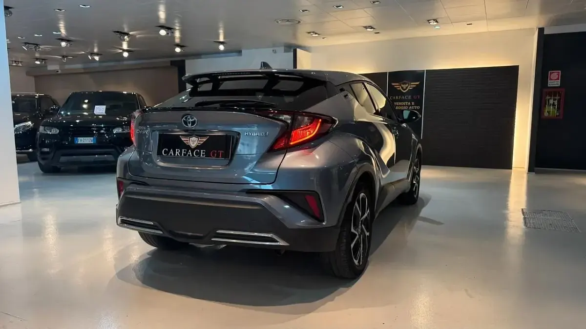 Usata Toyota C-HR 152 CV (111 kW) 2021 Grigio SUV