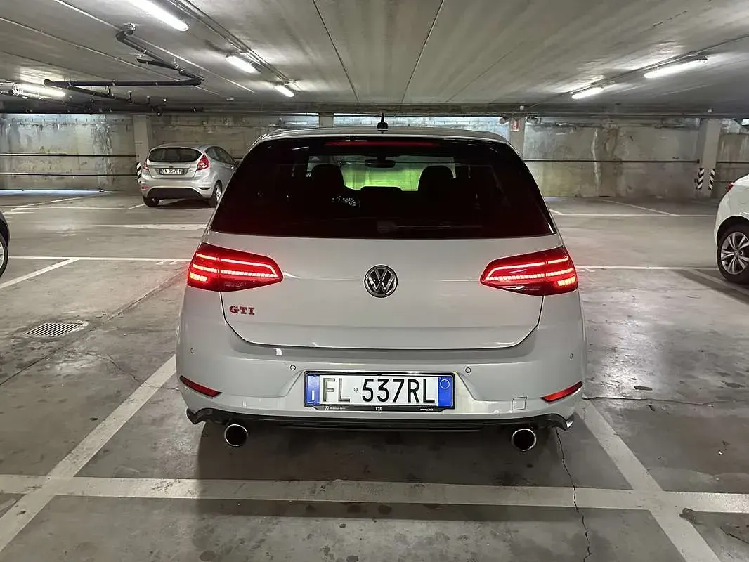 Usata VW Golf VII GTI 245 CV (180 kW) 2017 Berlina