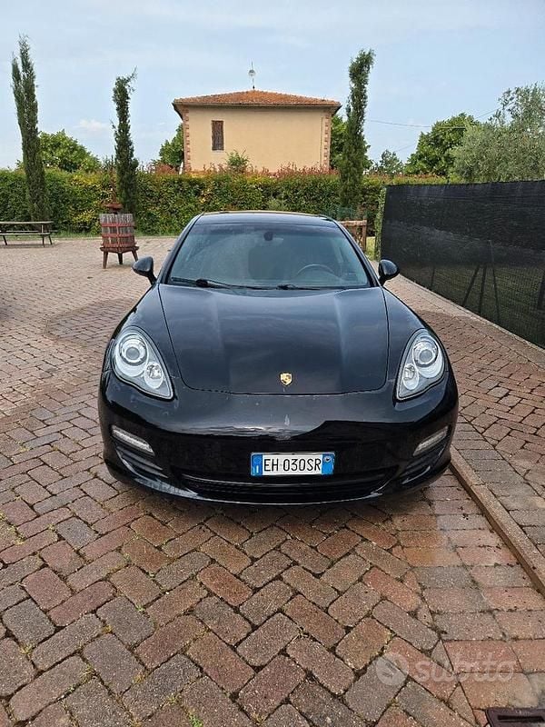 Usata Porsche Panamera 250 CV (183 kW) 2011 Nero Berlina