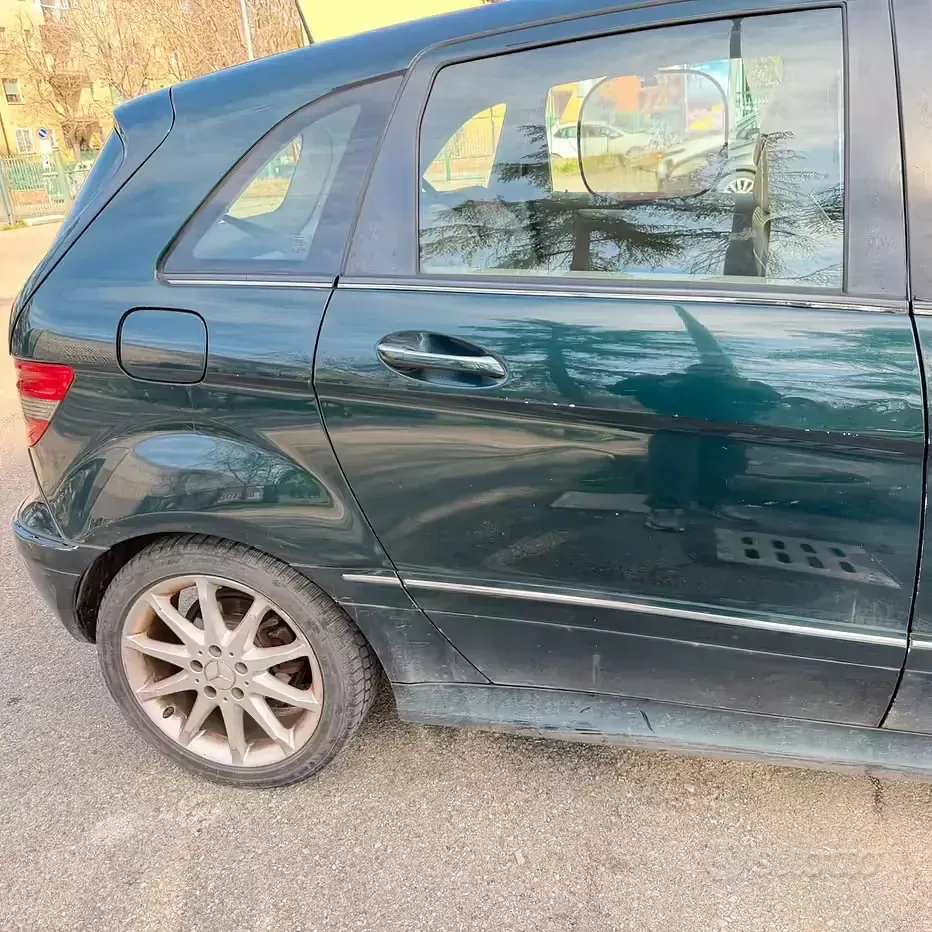 Usata Mercedes B200 136 CV (100 kW) 2006 Verde Monovolume