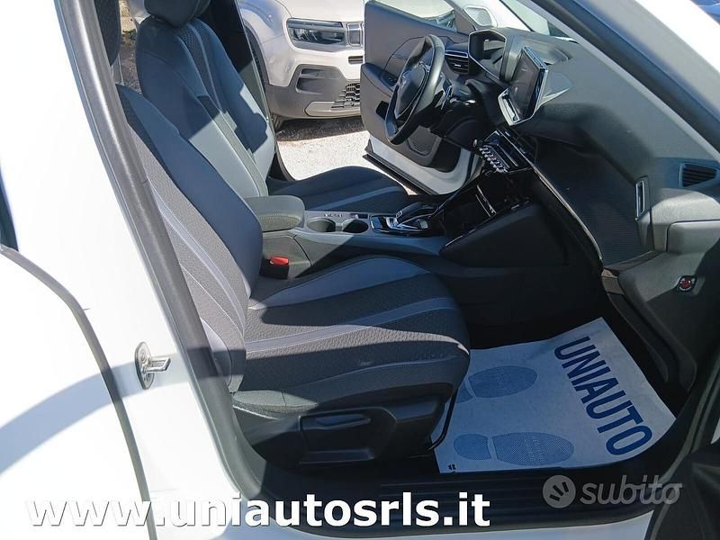 Usata Peugeot 2008 Allure 131 CV (96 kW) 2020 Bianco SUV