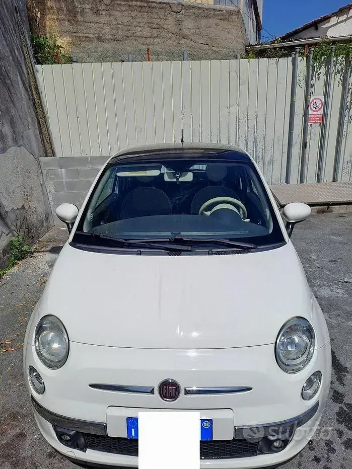 Usata Fiat 500 Lounge 75 CV (55 kW) 2008 Bianco Utilitaria