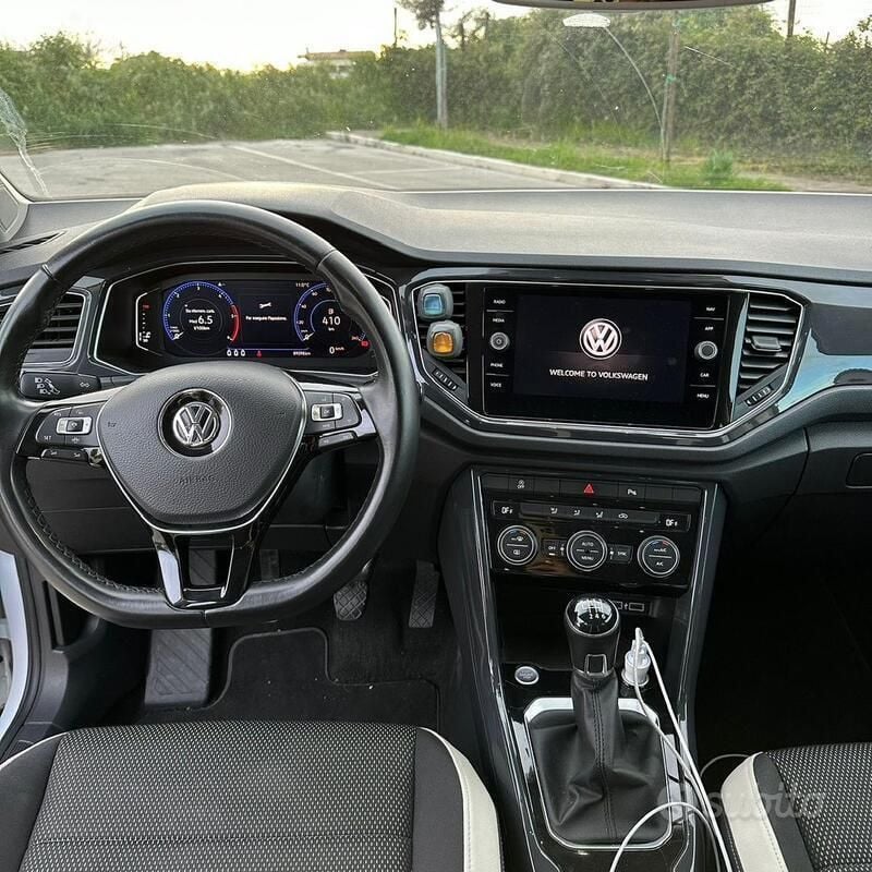 Usata VW T-Roc 150 CV (110 kW) 2019 Bianco SUV
