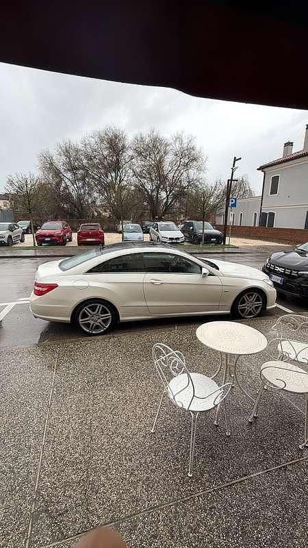 Usata Mercedes E350 Avantgarde 231 CV (169 kW) 2009 Coupé