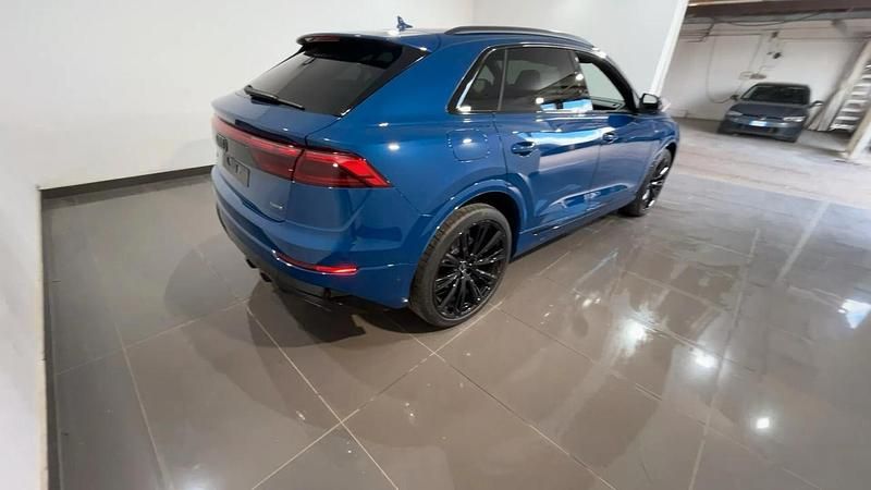 Nuova Audi Q8 S-Line 285 CV (209 kW) 2025 Blu SUV