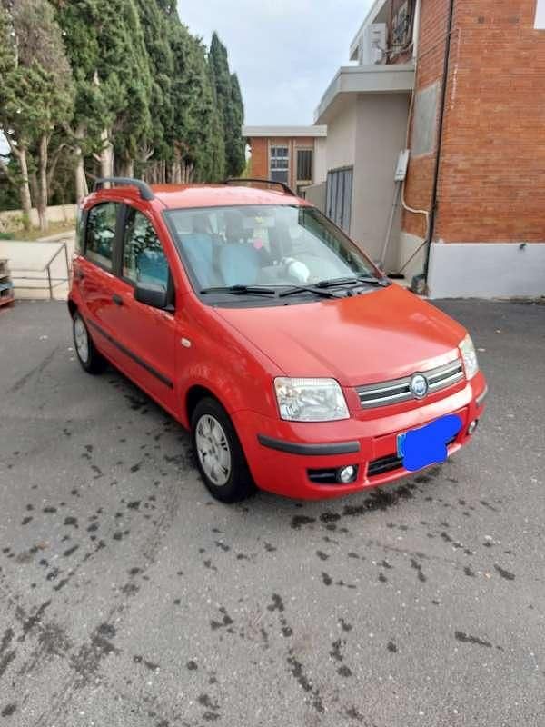 Rosso Usata 2006 Fiat Panda Dynamic Due volumi | 4000 € (Cara) - Immagine 1/4