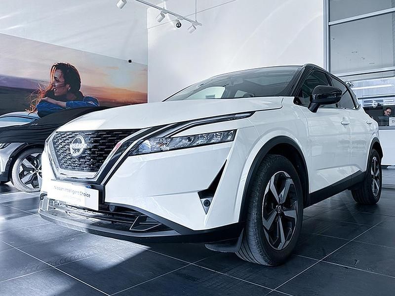 Usata Nissan Qashqai N-Connecta 140 CV (102 kW) 2023 Bianco SUV