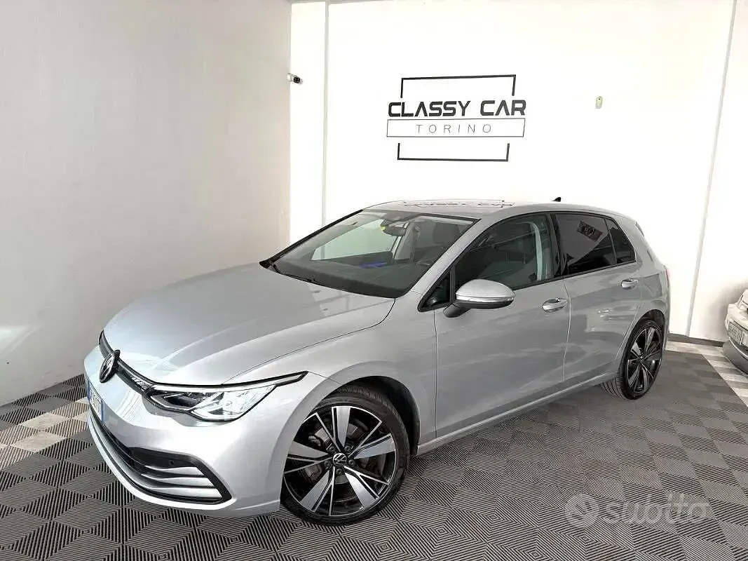 Usata VW Golf VIII Life 130 CV (95 kW) 2020 Grigio Berlina