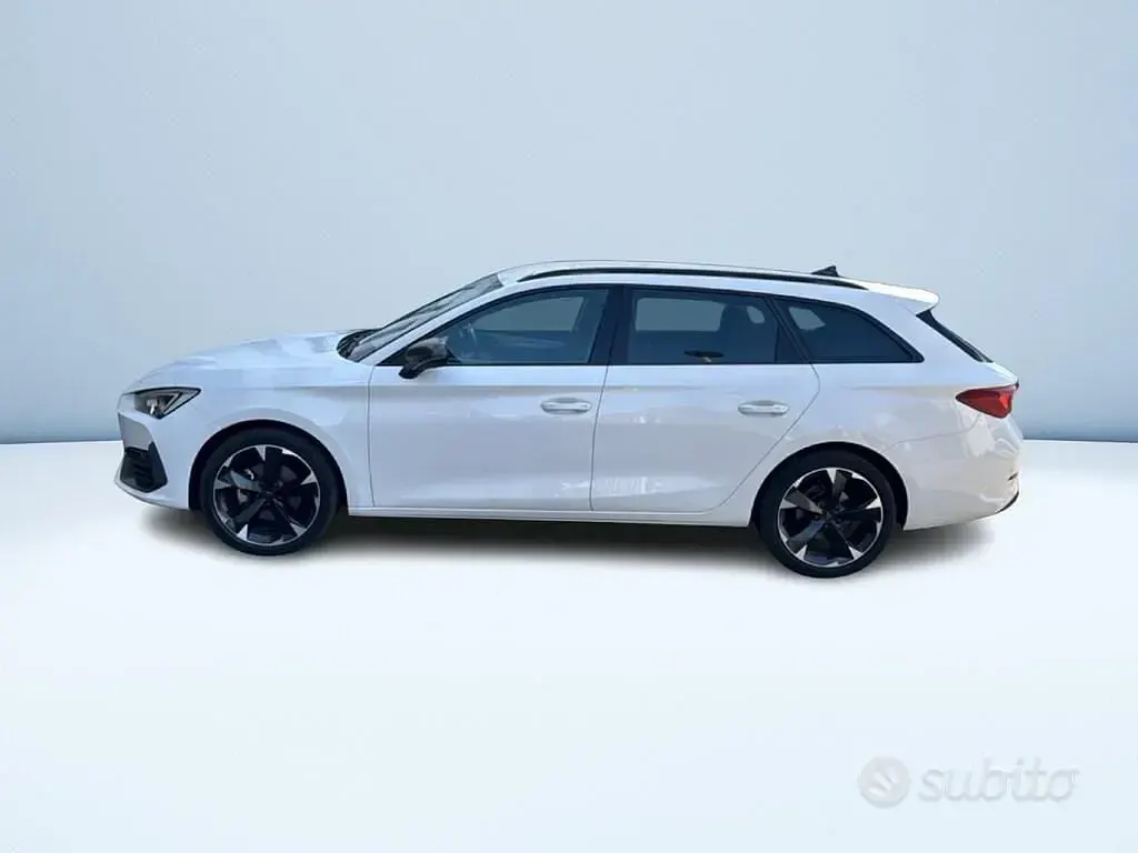 Usata Cupra Leon 150 CV (110 kW) 2024 Bianco Station wagon