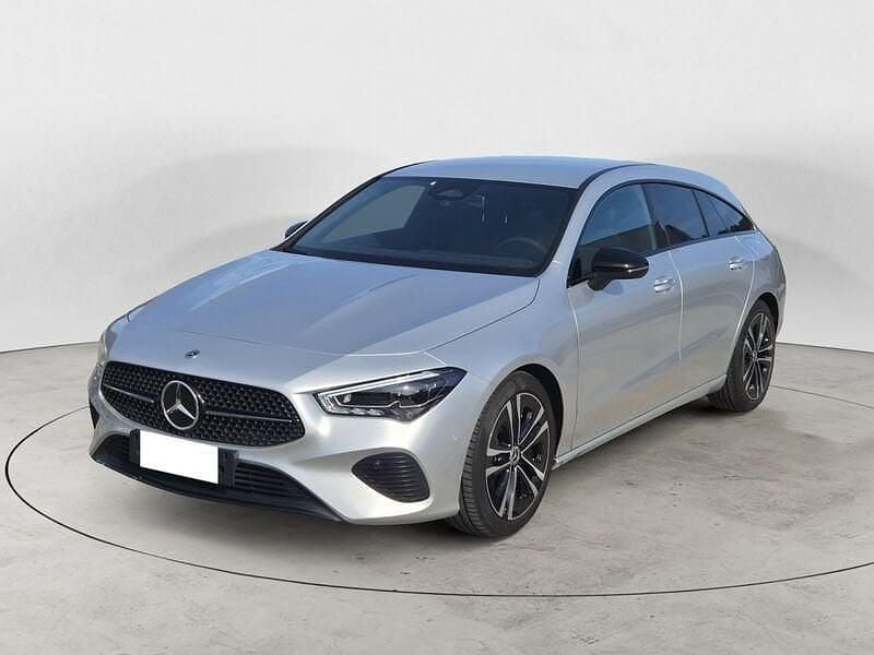Usata Mercedes CLA200 Shooting Brake Edition 150 CV (110 kW) 2024 Argento Station wagon