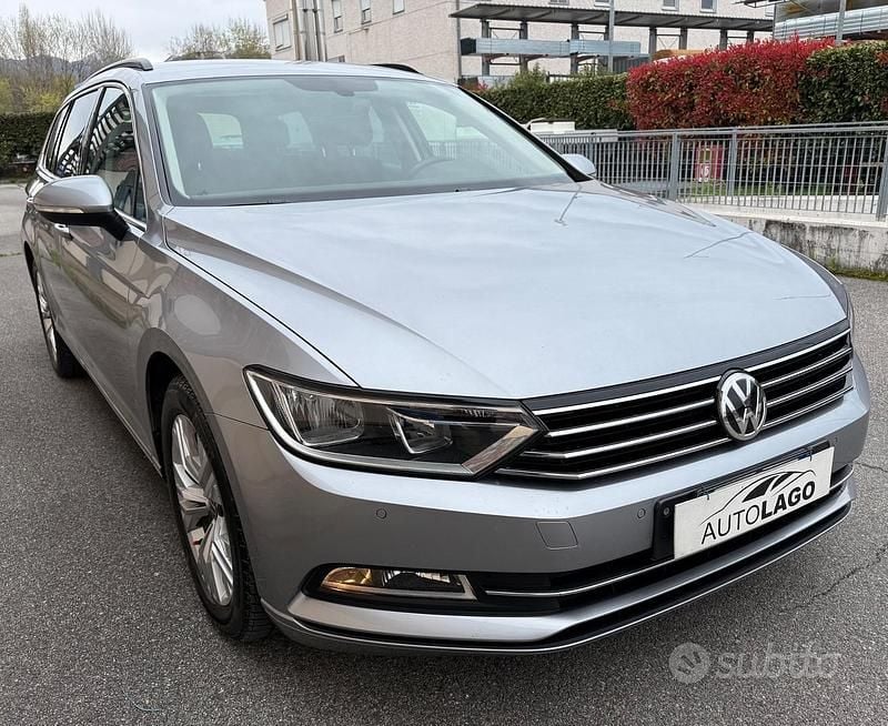 Usata VW Passat Executive 150 CV (110 kW) 2018 Grigio Station wagon
