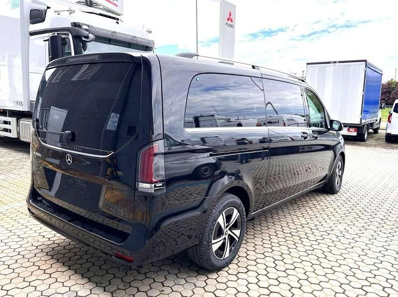 Nuova Mercedes V250 Avantgarde 190 CV (139 kW) 2026 Nero Monovolume