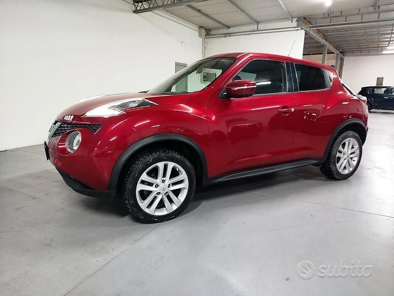 Usata Nissan Juke Tekna 110 CV (80 kW) 2017 Rosso SUV