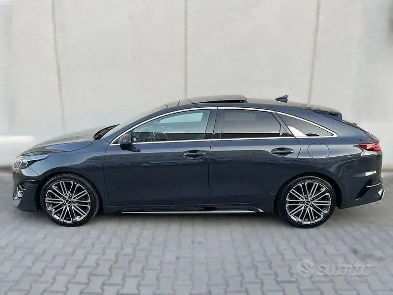Usata Kia ProCeed GT-Line 160 CV (117 kW) 2023 Grigio Station wagon