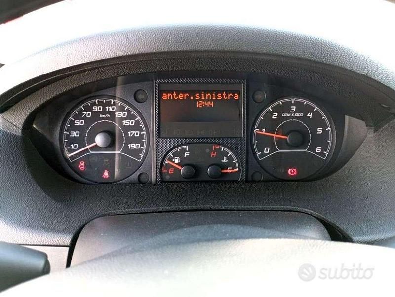 Usata Citroën Jumper 140 CV (102 kW) 2023 Bianco Monovolume