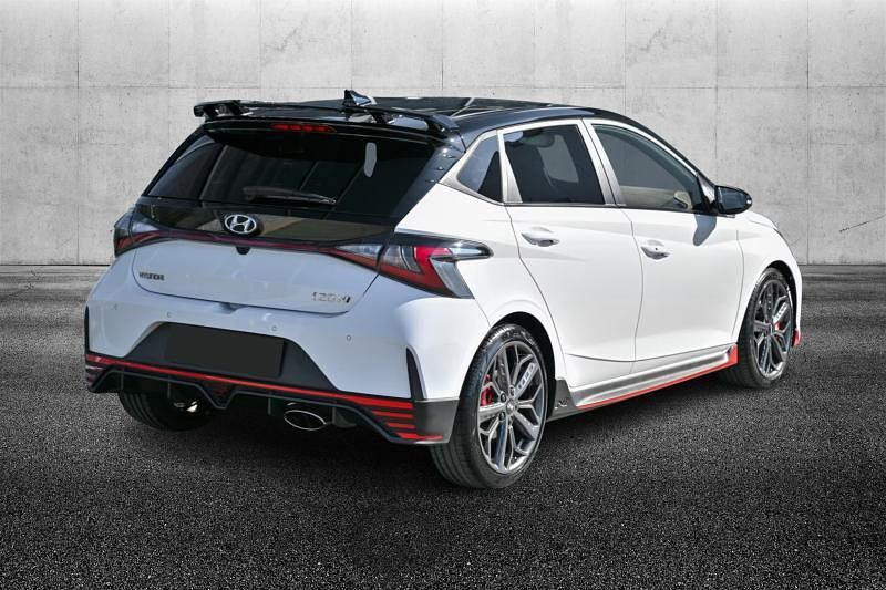 Usata Hyundai i20 N Performance 204 CV (150 kW) 2023 Bianco pastello Utilitaria