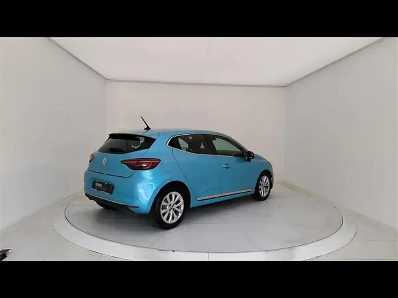Usata Renault Clio Intens 90 CV (66 kW) 2022 Azzurro Utilitaria