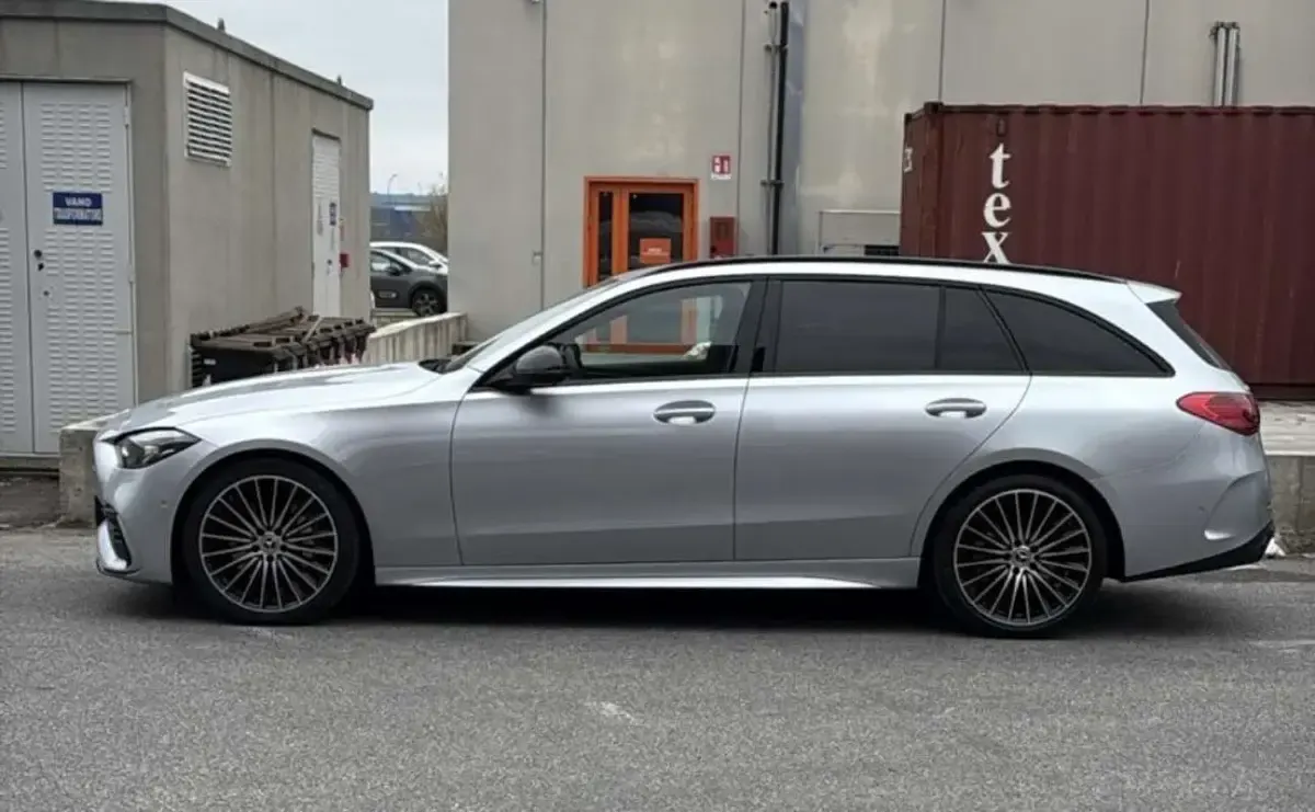 Usata Mercedes C220 AMG Line Premium 197 CV (144 kW) 2024 Station wagon